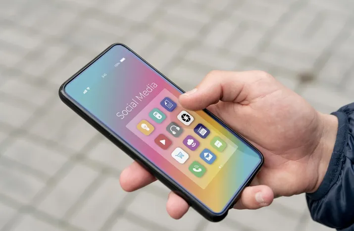 Ваш смартфон знає більше, ніж ви думаєте: що збирає Android у фоні